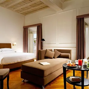 https://splendor-suite-rome.it-romehotels.com